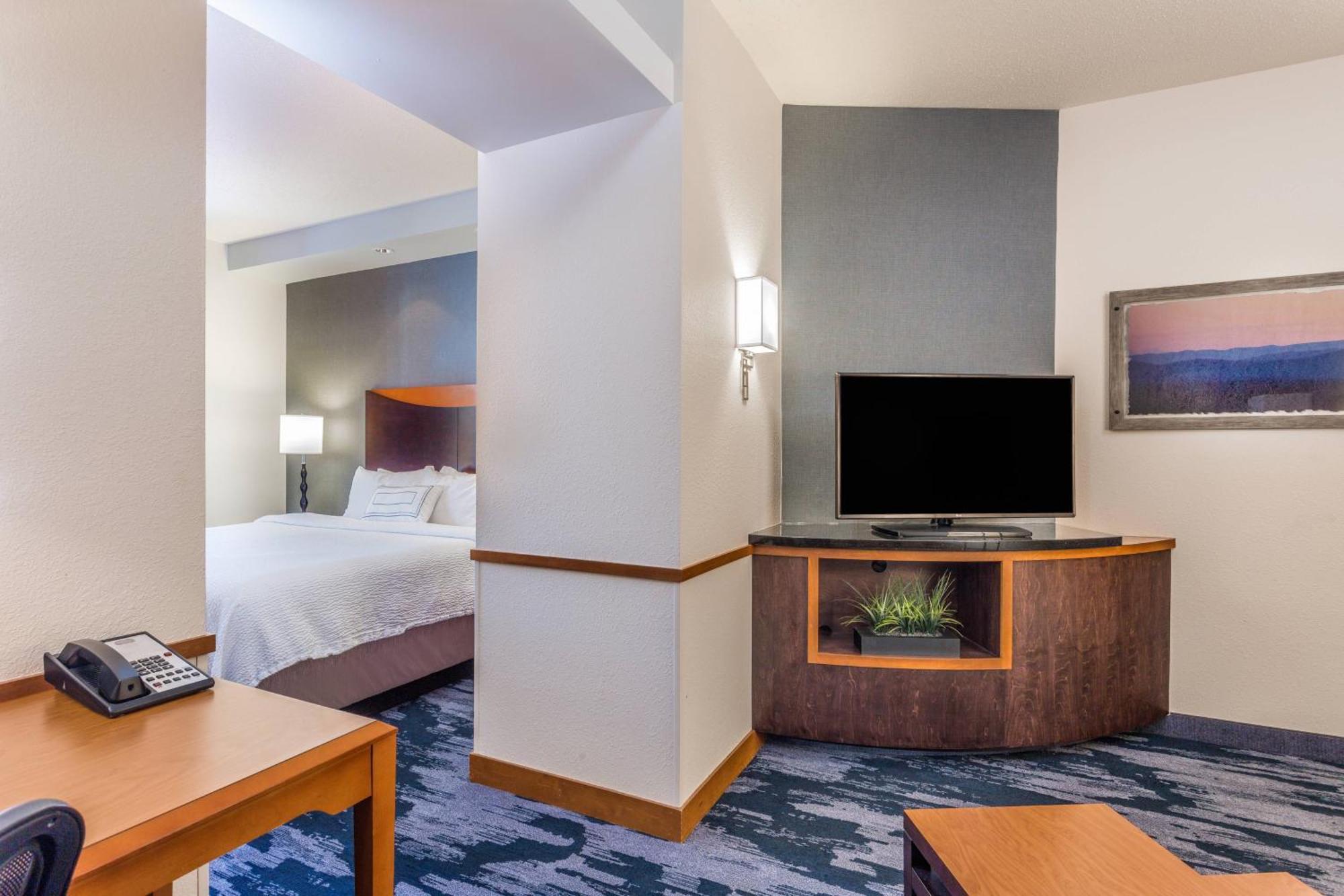 Fairfield And By Marriott East 3*