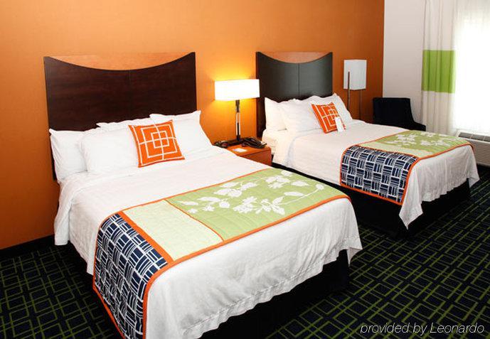 Fairfield And By Marriott East Hotel Madison
