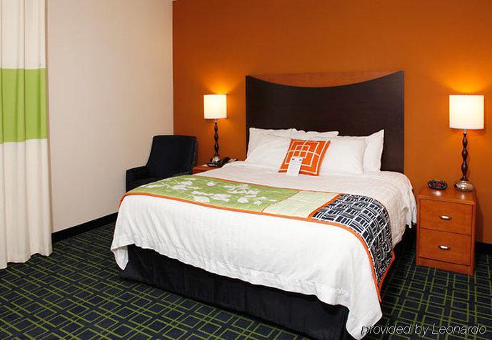 Hotel Fairfield And By Marriott East 3*